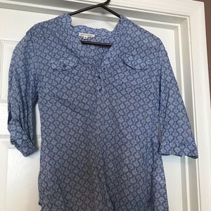 Blue quarter sleeve top